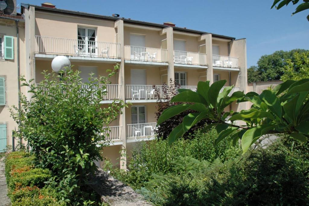 Hotel Et Studios D'Orfeuil Бурбон-ле-Ба Екстериор снимка