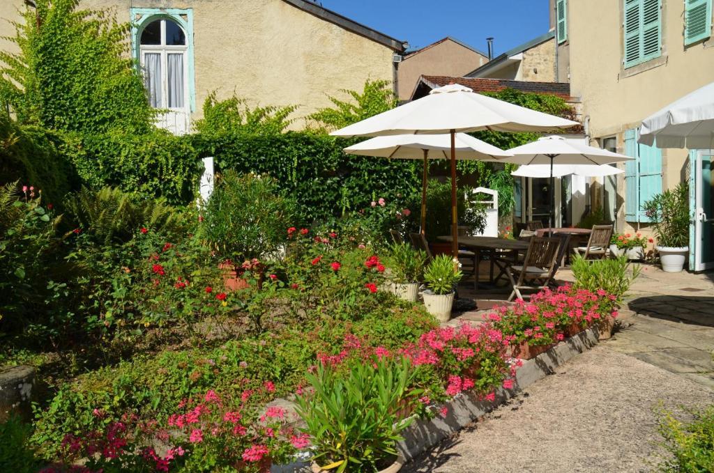 Hotel Et Studios D'Orfeuil Бурбон-ле-Ба Стая снимка