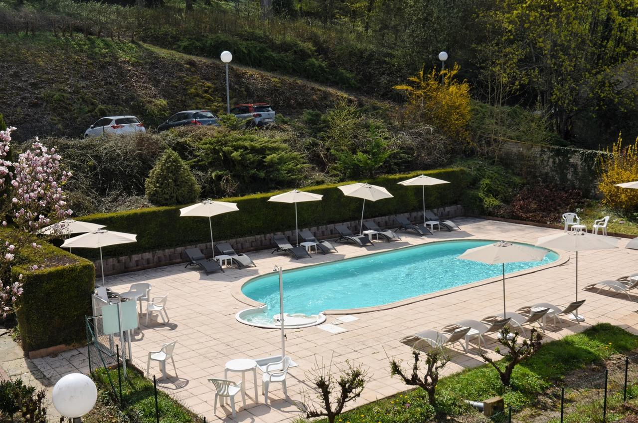 Hotel Et Studios D'Orfeuil Бурбон-ле-Ба Екстериор снимка