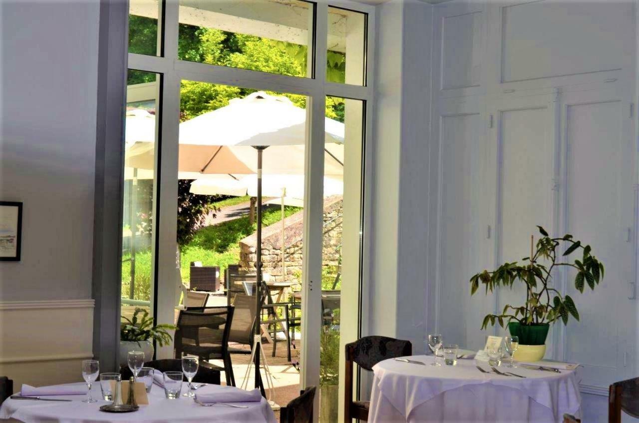 Hotel Et Studios D'Orfeuil Бурбон-ле-Ба Екстериор снимка