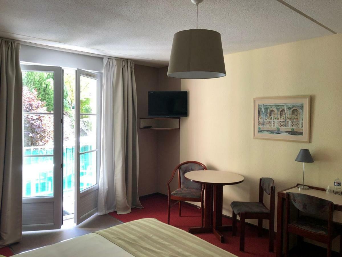 Hotel Et Studios D'Orfeuil Бурбон-ле-Ба Екстериор снимка