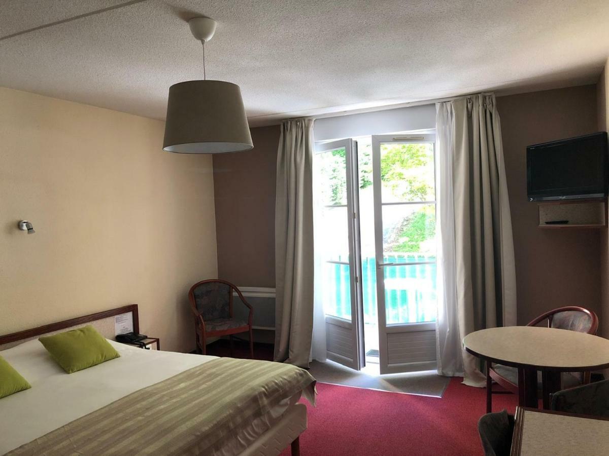Hotel Et Studios D'Orfeuil Бурбон-ле-Ба Екстериор снимка